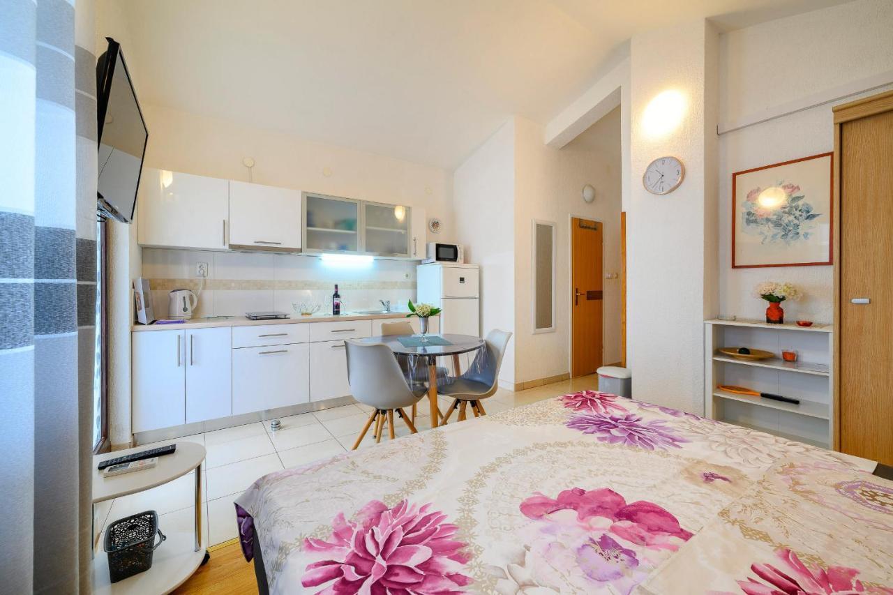Stela Apartments Zablaće Dış mekan fotoğraf